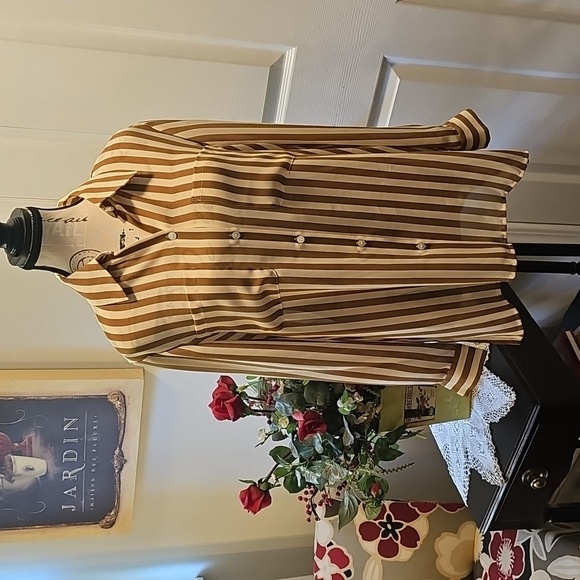 Liz Claiborne Chic, Classic Vertical Striped Button-Up Shirt, Women's Size 8 - Picture 1 of 11